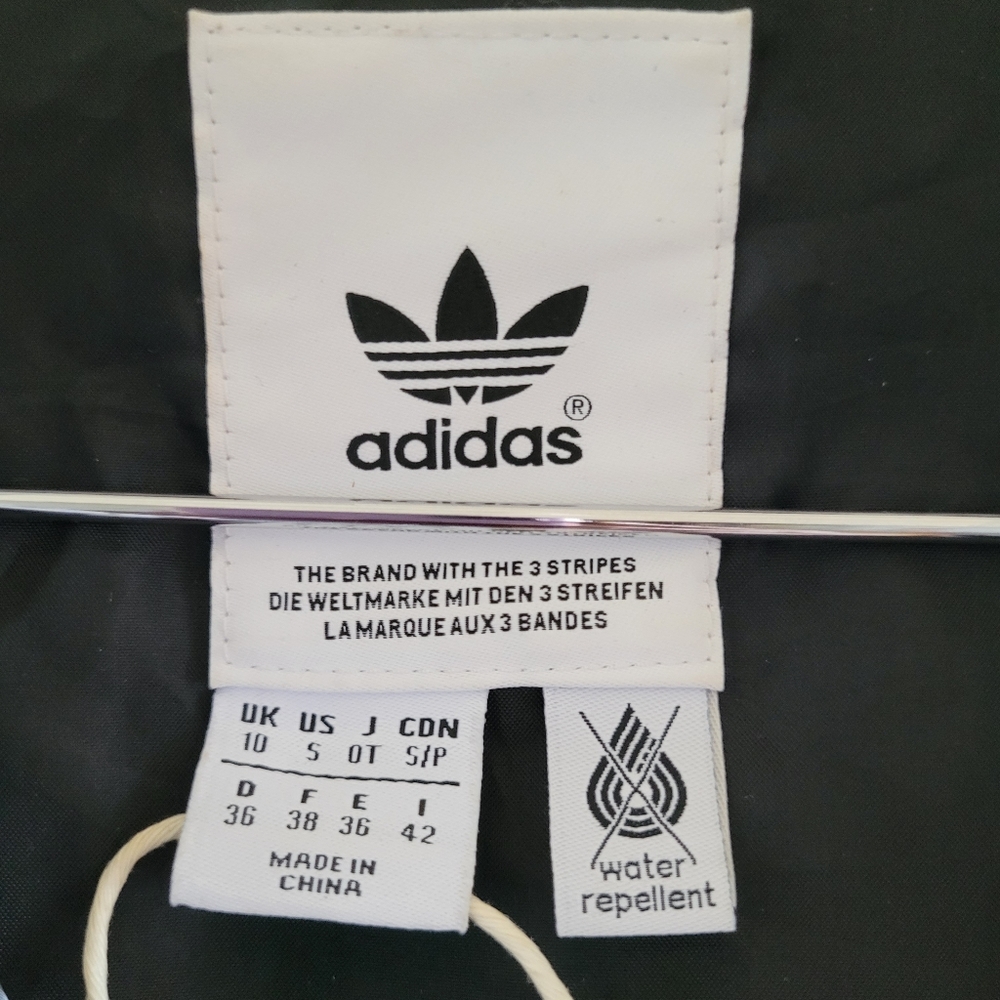 Adidas Windbreaker - Picture 4 of 4